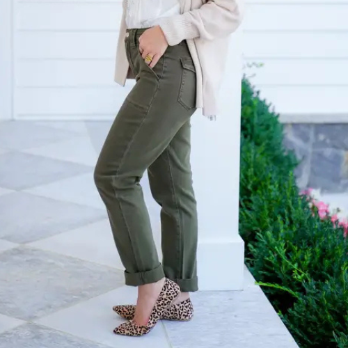 PANTALONES CON AJUSTE ESTILIZADO PARA MUJER
