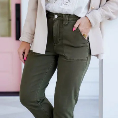 PANTALONES CON AJUSTE ESTILIZADO PARA MUJER