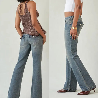VAQUEROS DE TALLE BAJO CON BOLSILLOS Y BOTONES AZUL OSCURO