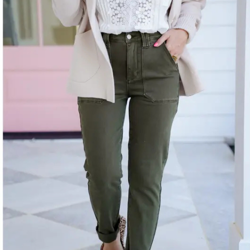 PANTALONES CON AJUSTE ESTILIZADO PARA MUJER