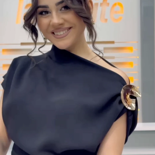 VESTIDO SUELTO CON MANGAS CORTAS